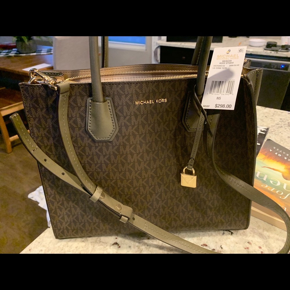 Brand New Michael Kors Purse “Mercer”